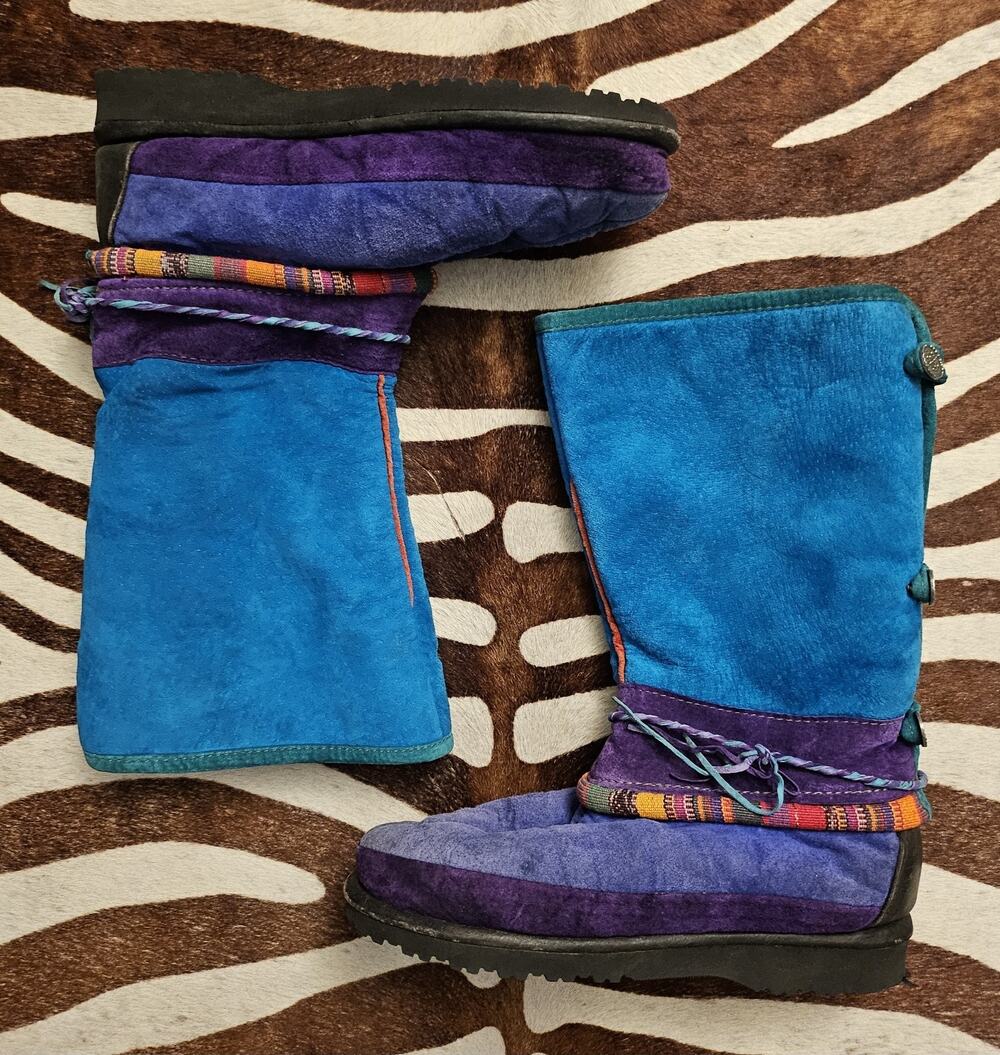 Vintage 90s Shearling Native Eskimo Boots Southwestern Leather Teal Vibram Sole